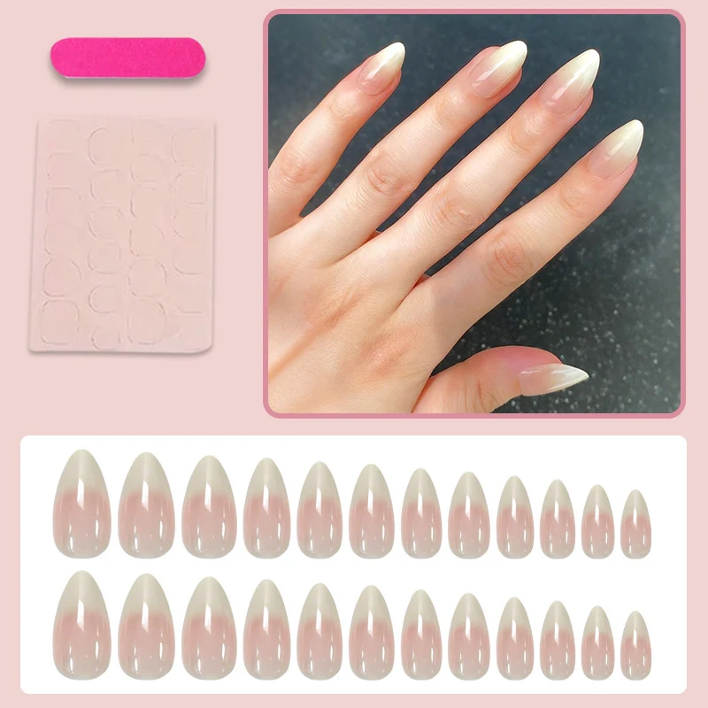 Kunstnägel mit eleganter Ombre-Gestaltung Brehn