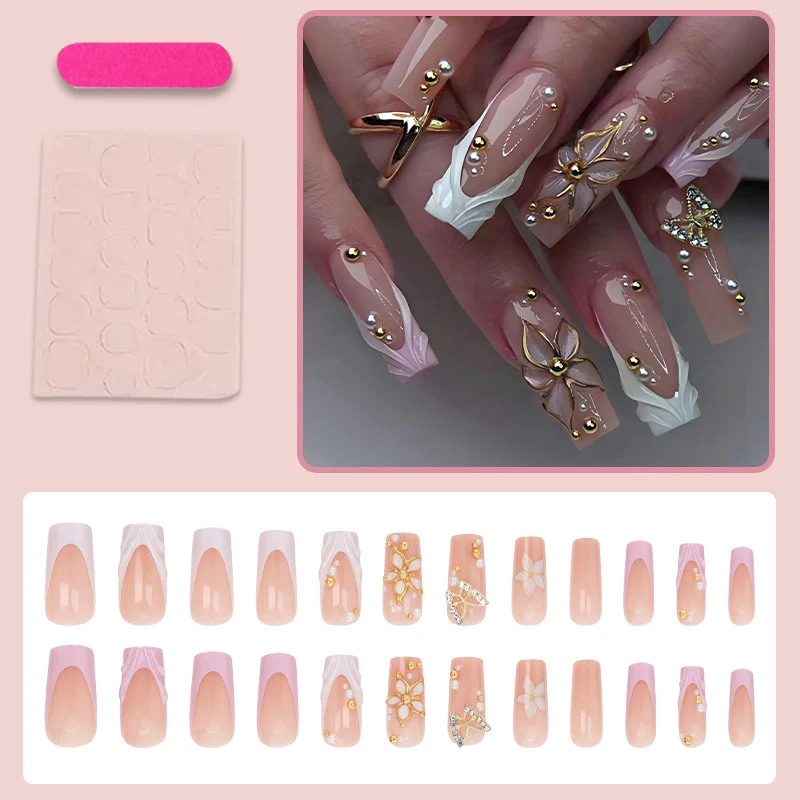 Elegante Kunstnägel mit floralem Design Brehn