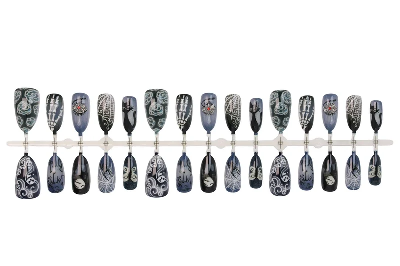 Halloween Kunstnagelset mit einzigartigen gruseligen Designs Brehn
