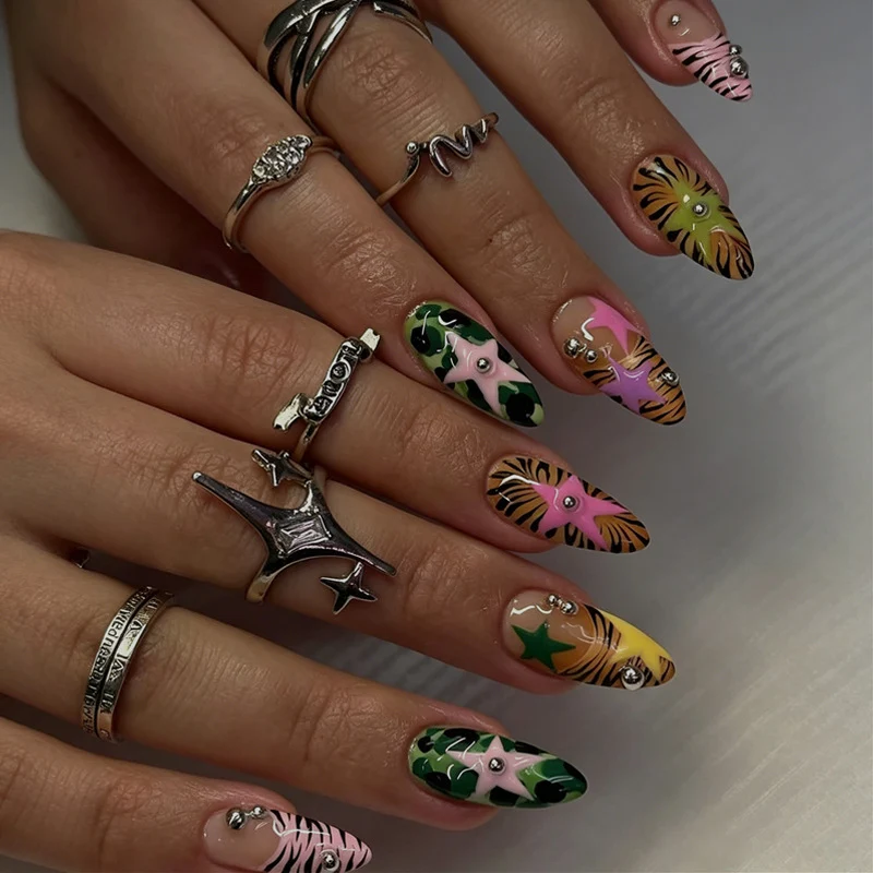 Kreatives Kunstnagelset Brehn