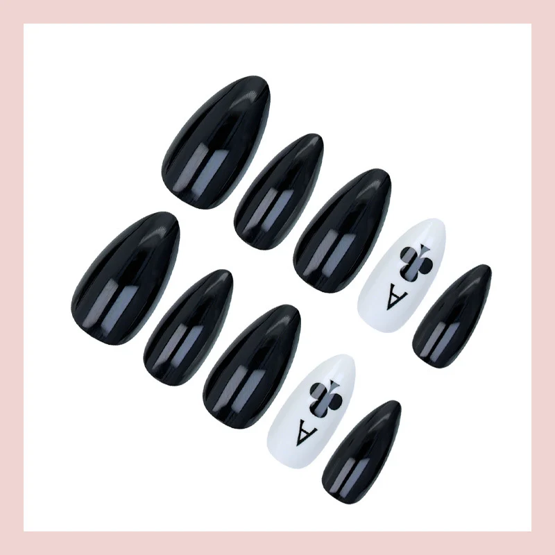 Glamouröse Kunstnagel Kollektion Brehn