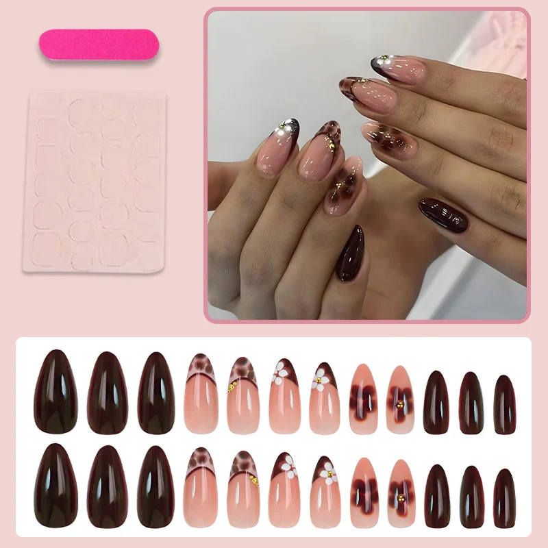 Kunstnagel Set mit eleganten und kreativen Designs Brehn