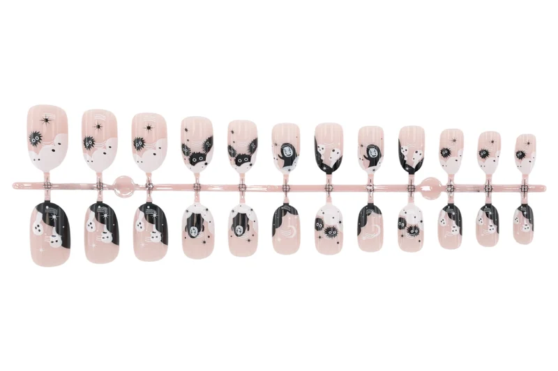 Kreatives Kunstnagelset mit Halloween-Motiven Brehn