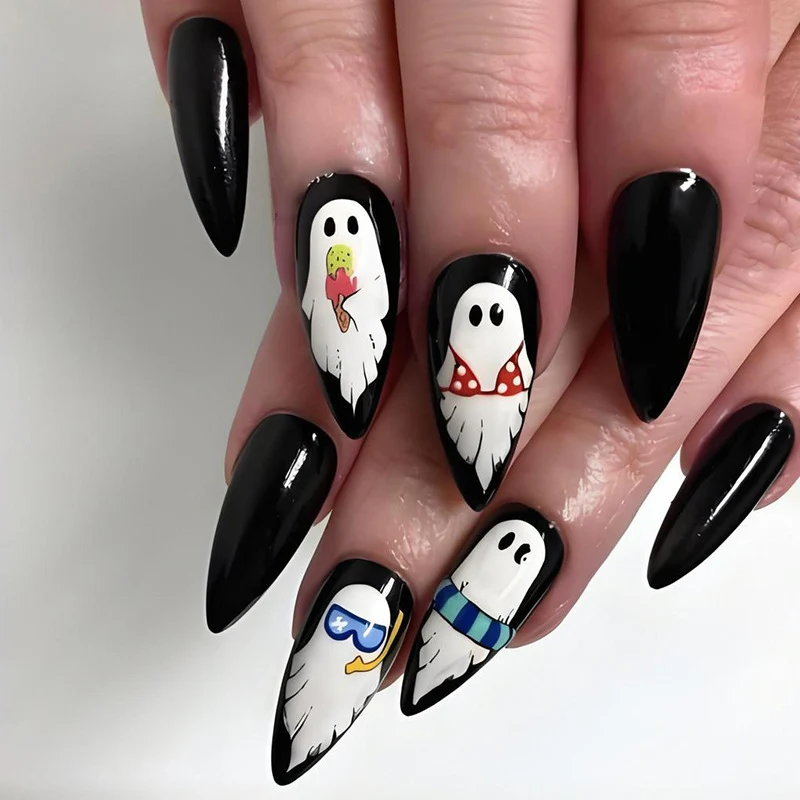 Halloween Kunstnagelset mit verspielten Gespenster-Motiven Brehn