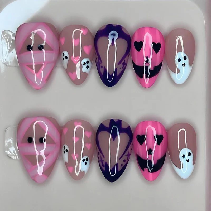 Halloween Kunstnagelset mit verspielten Geister- und Herzmotiven Brehn