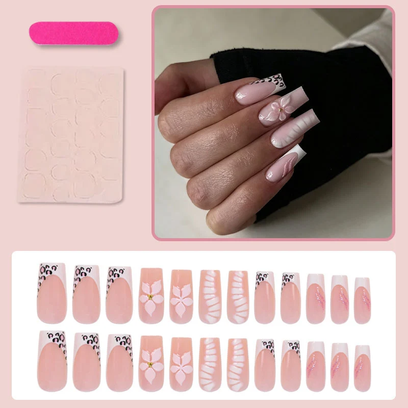 Elegantes Kunstnagelset mit floralen und tierischen Akzenten Brehn