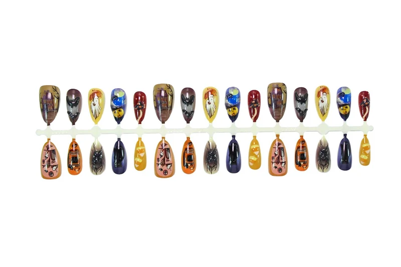 Halloween Kunstnagelset mit kreativen Geister-, Kürbis- und Tierdesigns Brehn