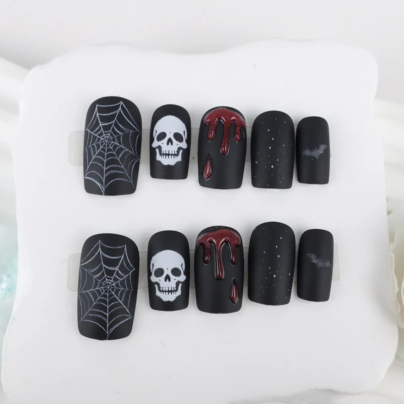 Halloween Kunstnagelset mit gruseligen Motiven Brehn