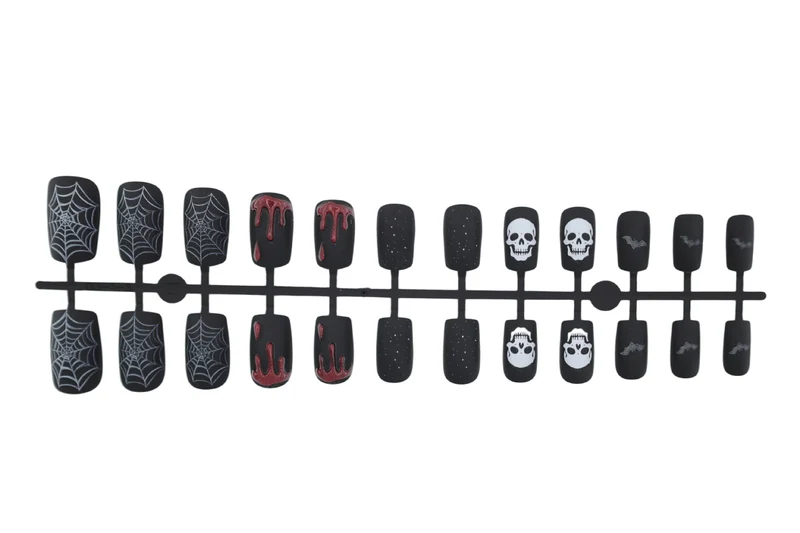 Halloween Kunstnagelset mit gruseligen Motiven Brehn