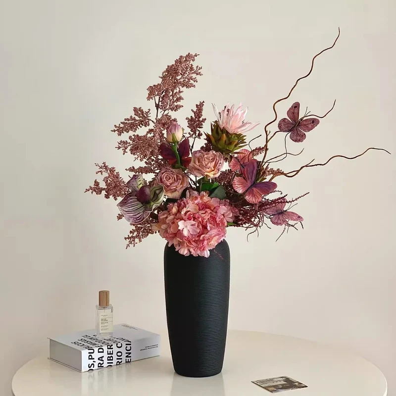 Luxuriöse Blumenarrangement