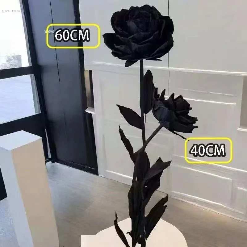 Lebensechte schwarze Rose Dekorationsskulptur