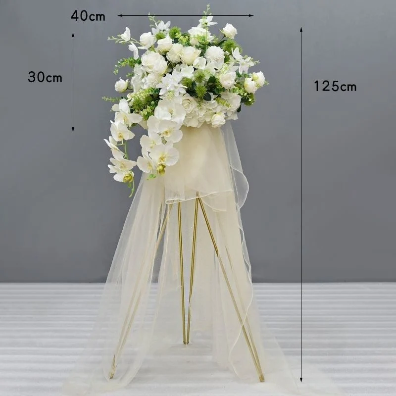 Elegante Blumen Design Ständer mit Tüll