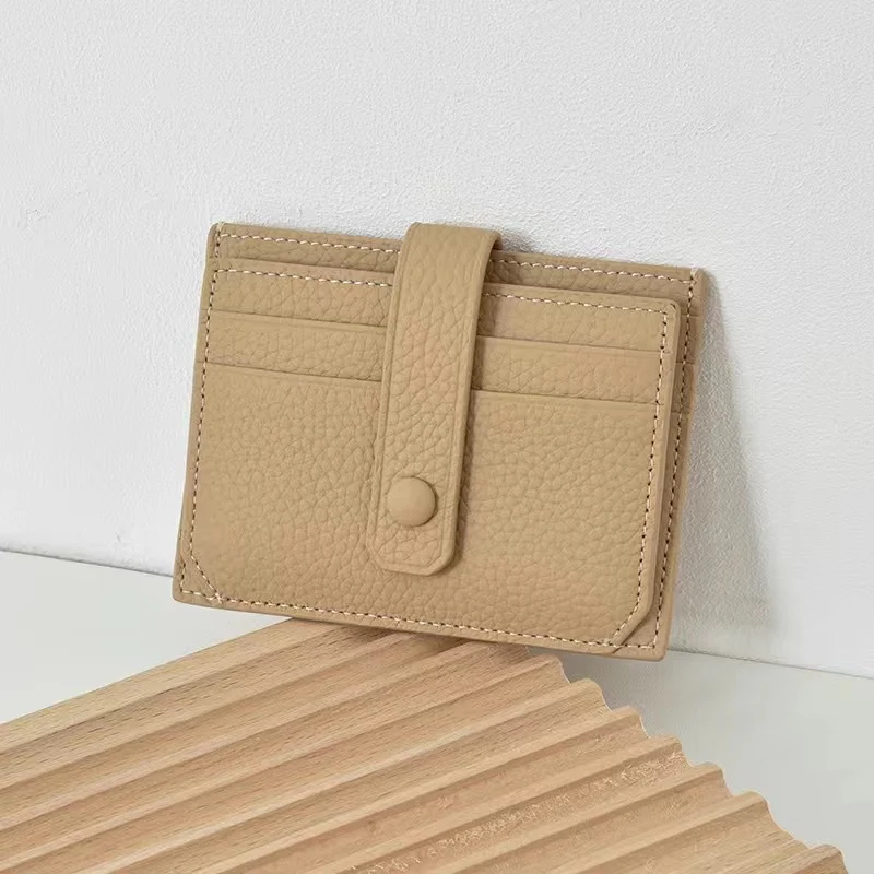 Stylischer Strukturierter Leder-Kartenhalter