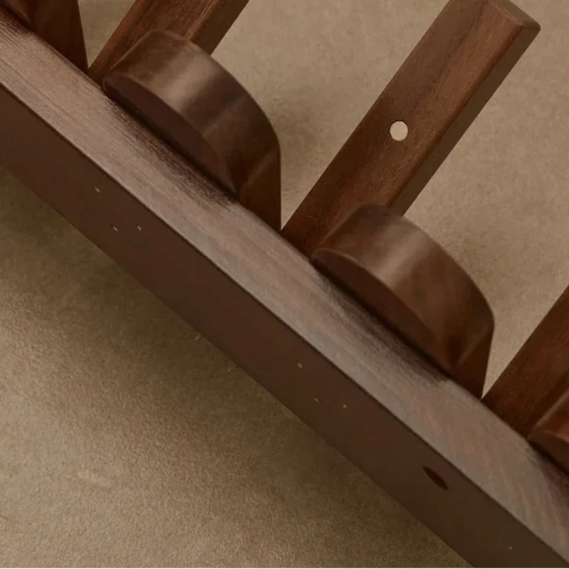 Skanto | Wandgarderobe Klaviertasten-Design