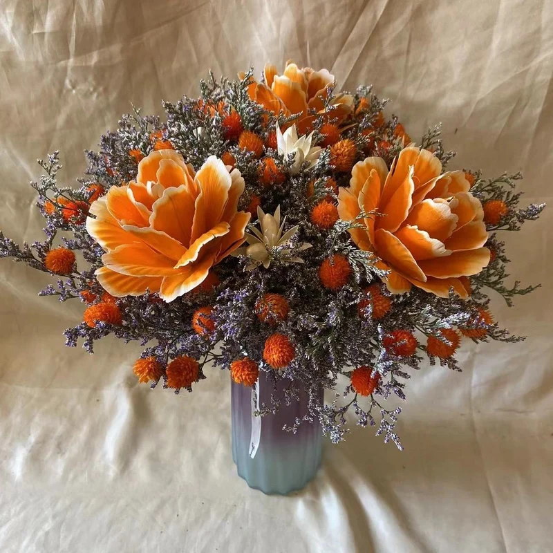 Natürlicher getrockneter Blumenstrauß