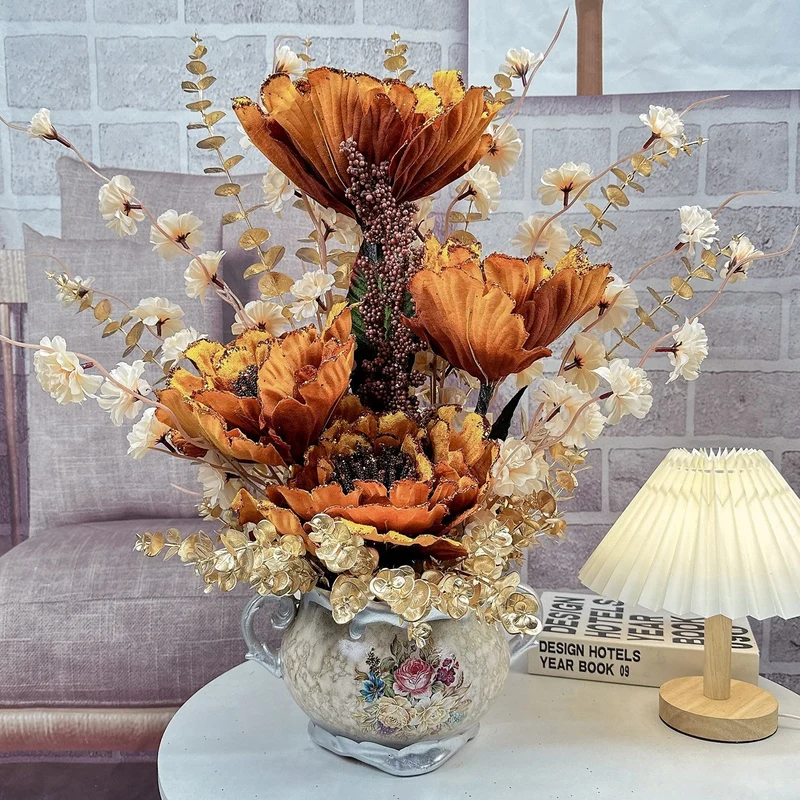 Künstliches Blumenarrangement