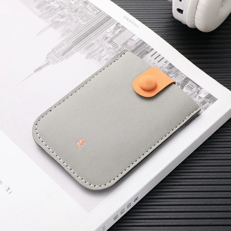 Minimalistischer Lederkartenhalter