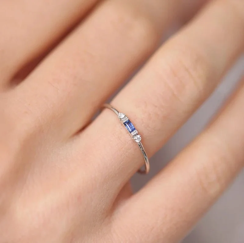Skanto | Zierlicher & Baguette-Diamantring