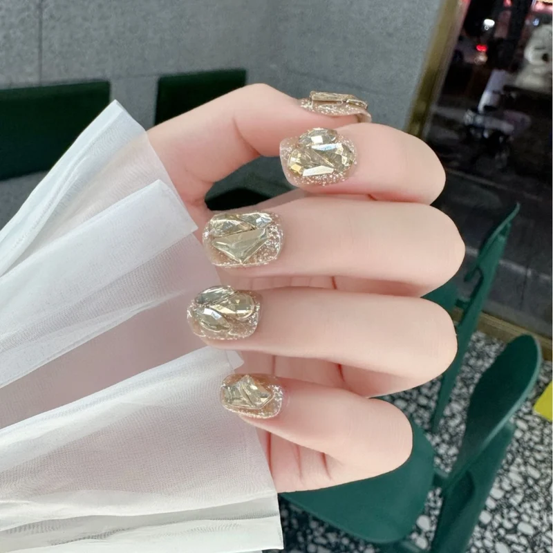 Glamorous Strass Press-On Nägel Brehn
