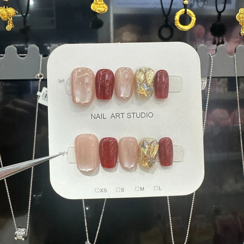 Glamorous Press-On Nail Set Brehn