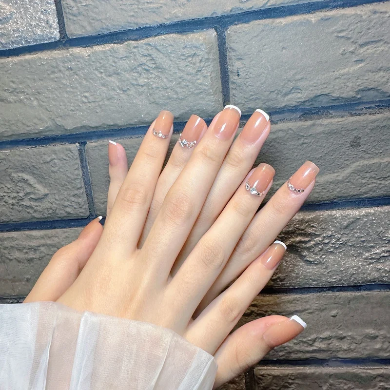 Elegante Nagelkunst Brehn