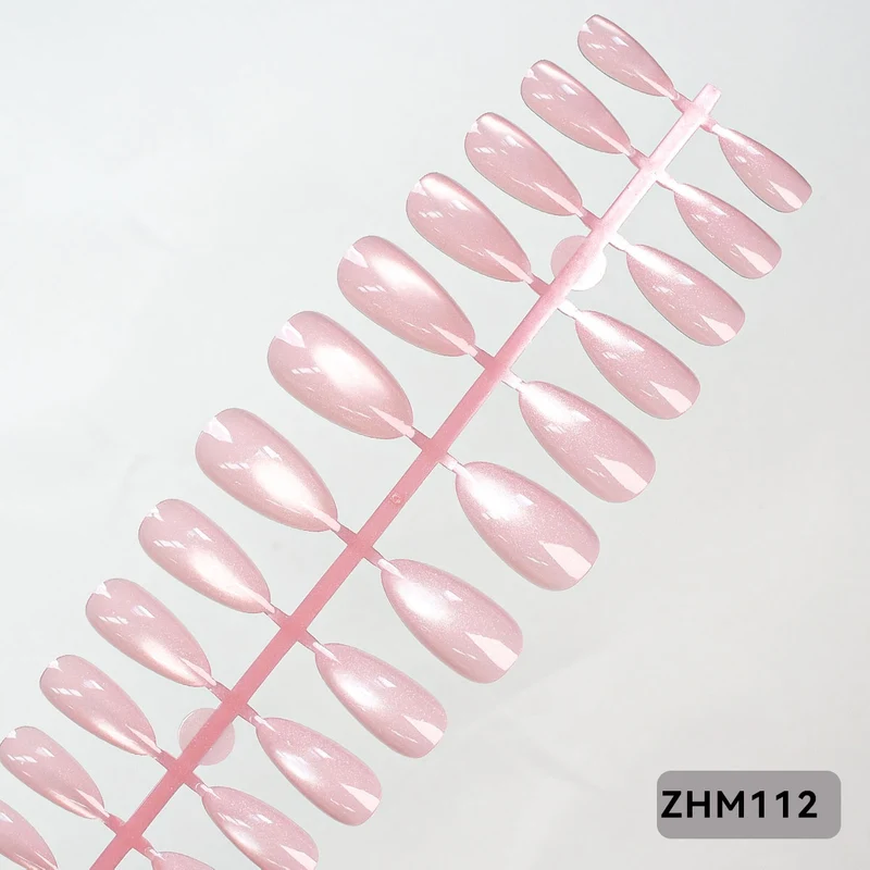 Glänzende Press-On Nagelspitzen Brehn