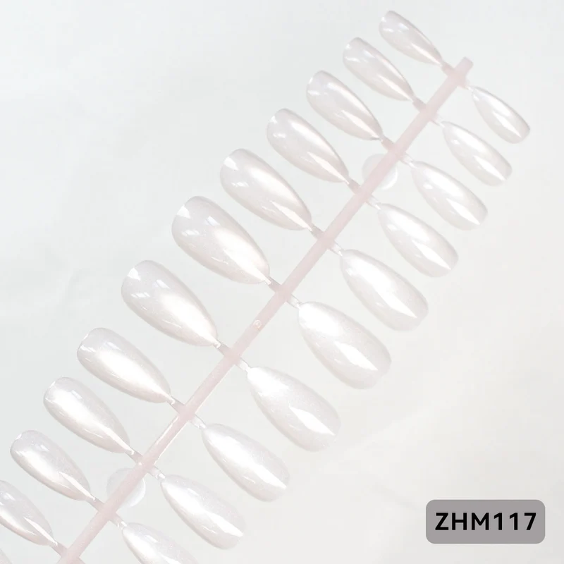 Glänzende Press-On Nagelspitzen Brehn