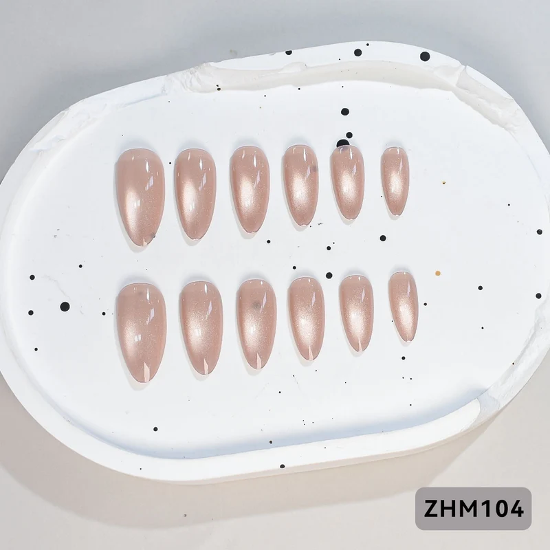 Künstlerisches Press-On-Nagelset mit Kirschblütenmuster Brehn