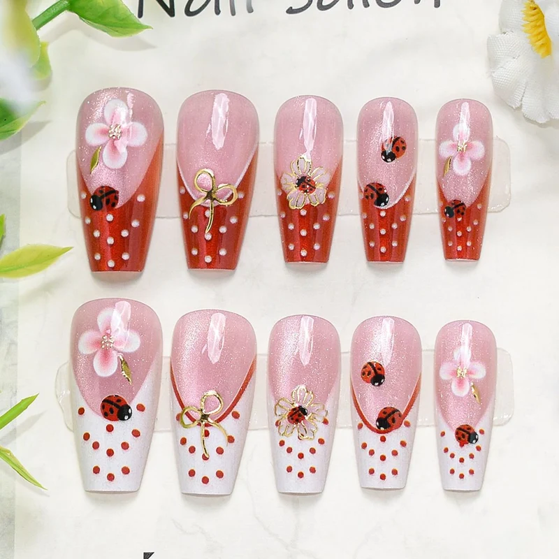 Künstlerisches Press-On-Nagelset mit Kirschblütenmuster Brehn