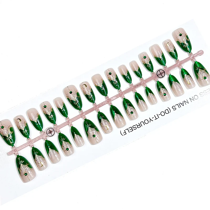 Künstlerische Nagelspitzen Brehn