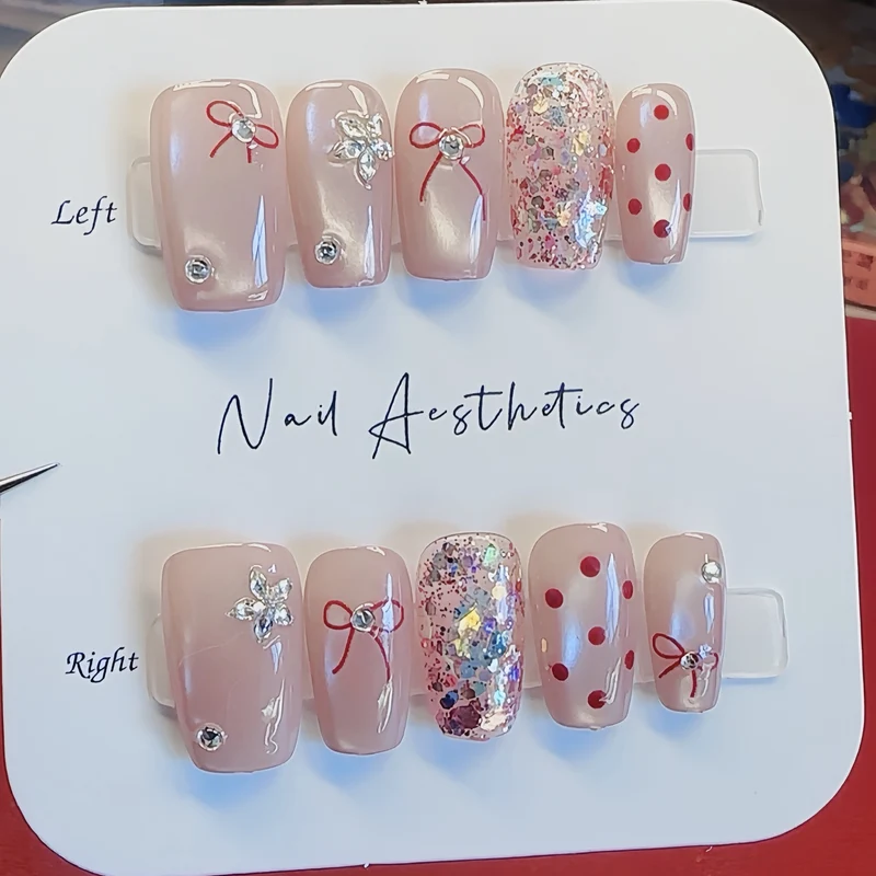 Dekorative Press-On Nagelkunst Brehn