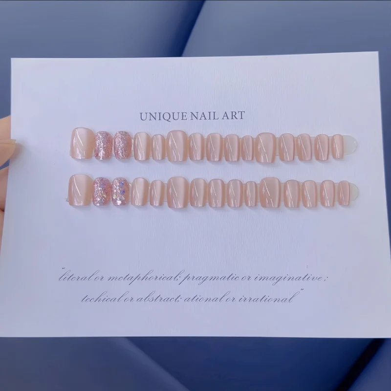 Künstlerisches Press-On Nagelset Brehn
