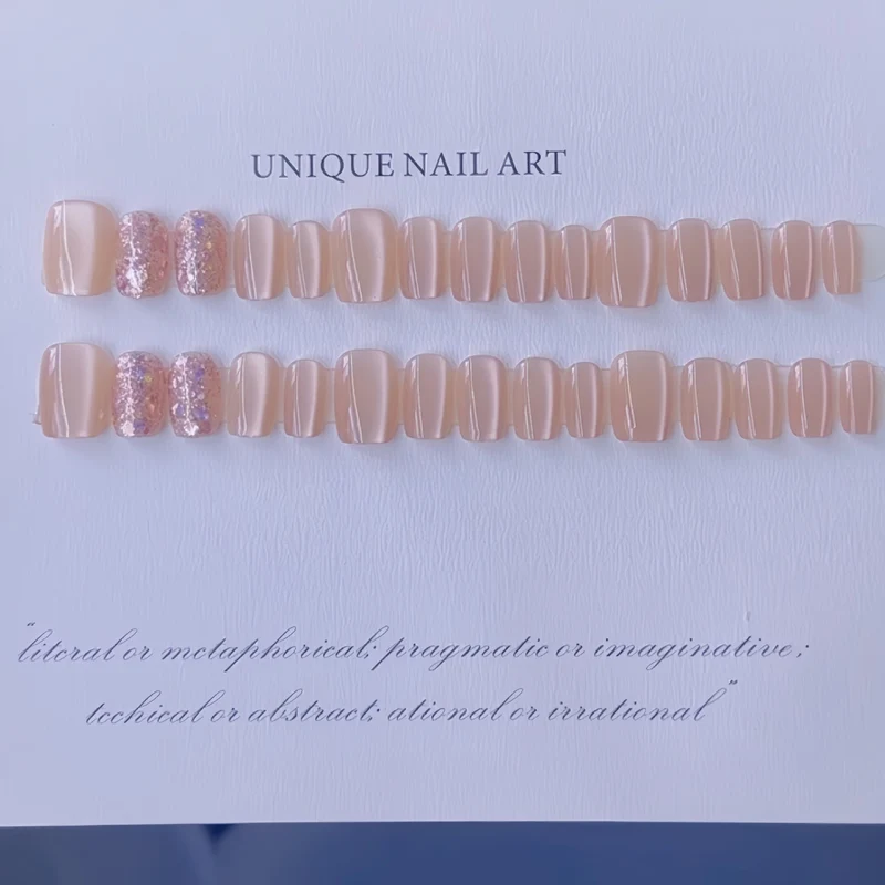 Künstlerisches Press-On Nagelset Brehn