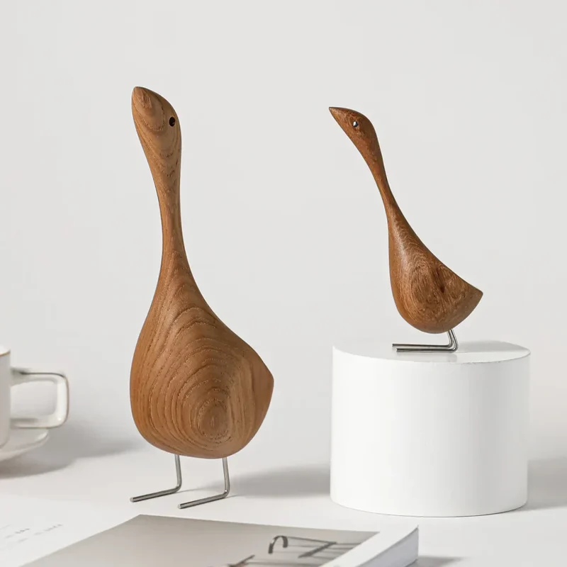 Skanto | Nordische Holzgansfiguren Abstrakte Teakholzskulptur Liebespaarfiguren Natürliche Tierornamente für die Heimdekoration