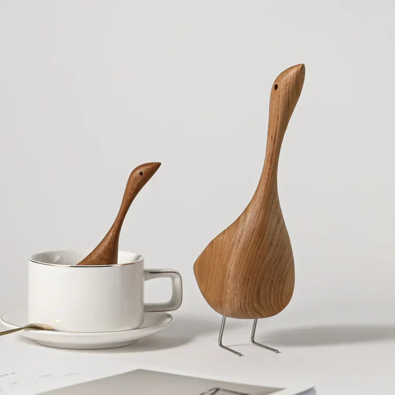 Skanto | Nordische Holzgansfiguren Abstrakte Teakholzskulptur Liebespaarfiguren Natürliche Tierornamente für die Heimdekoration