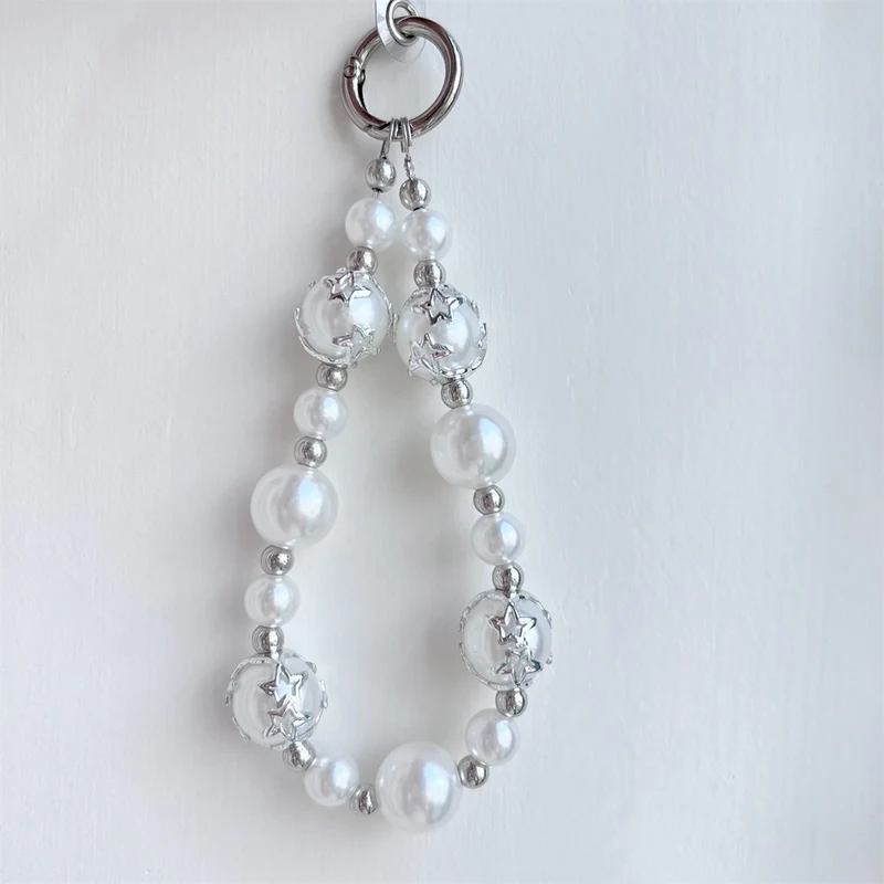 Eleganter Perlenverzierter Charm-Schlüsselanhänger Brehn