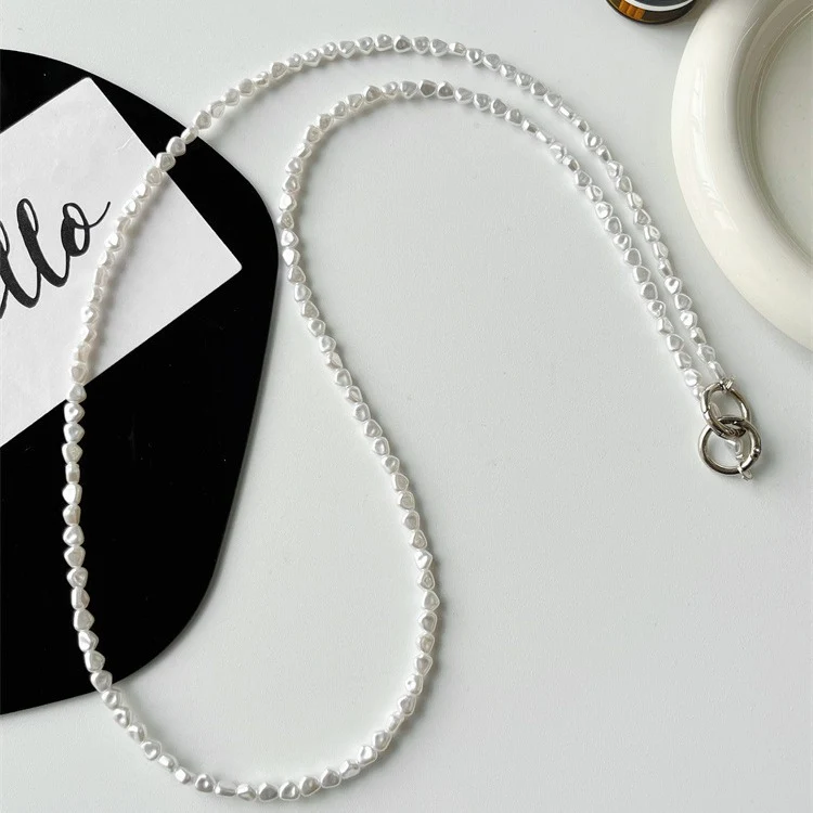 Elegante Perlenkette Brillenband Brehn