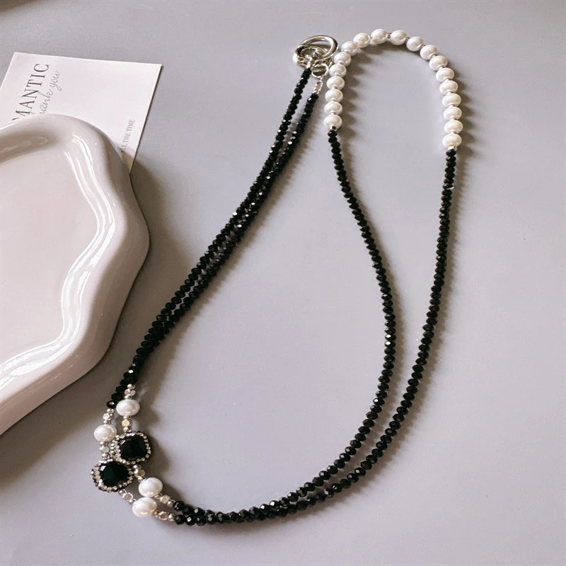 Elegante Perlen-Aussage-Halskette Brehn