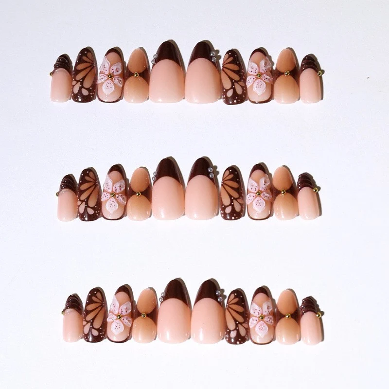 Dekorative Acryl-Nagelkunst Karnz