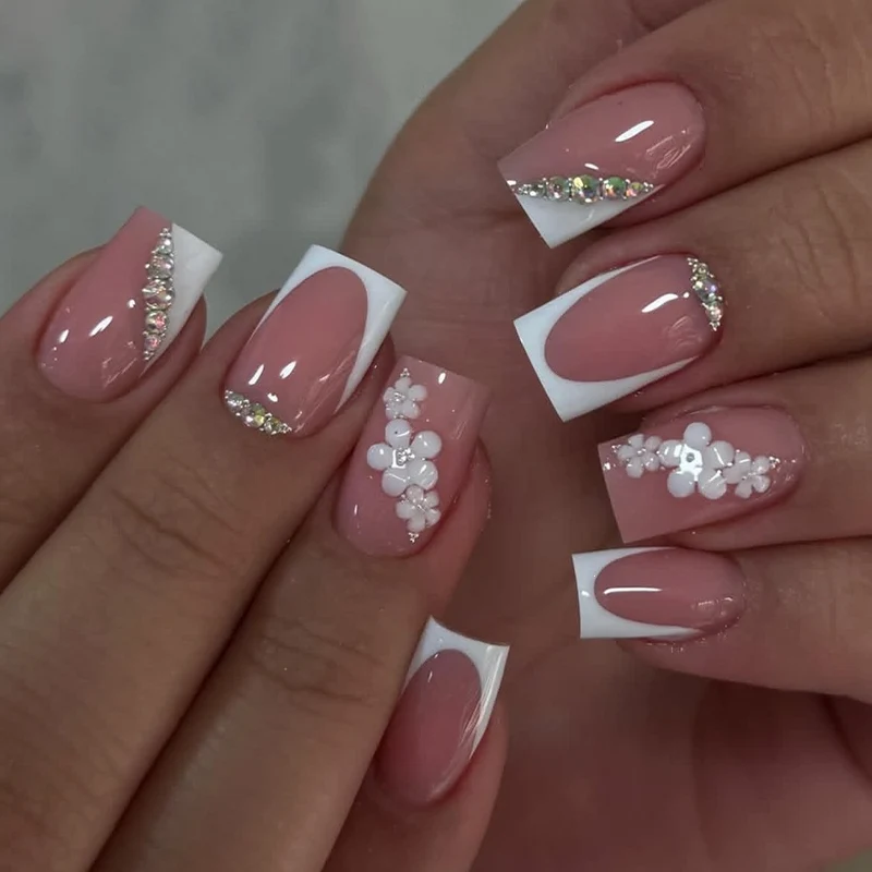 Maniküre Nagelkunst Karnz