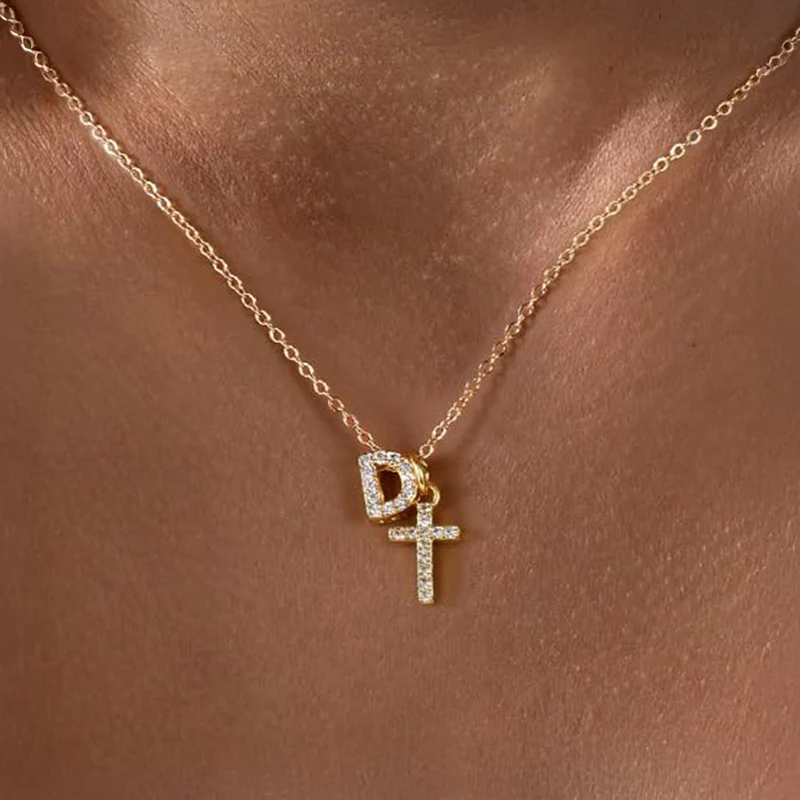 Skanto | Zierliche Diamant-Initialen- & Kreuz-Halskette