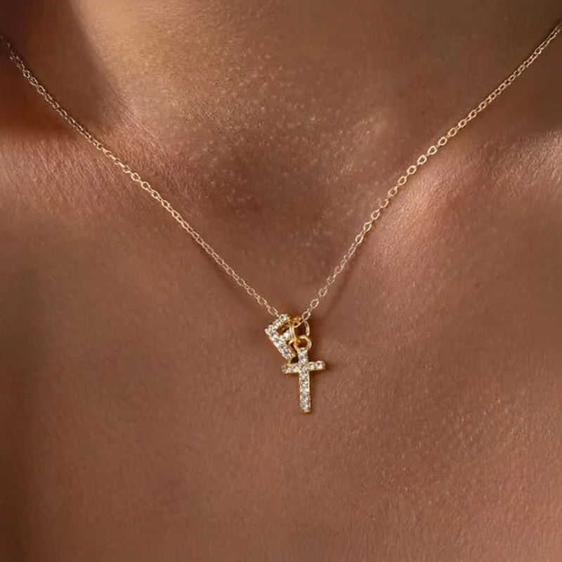 Skanto | Zierliche Diamant-Initialen- & Kreuz-Halskette
