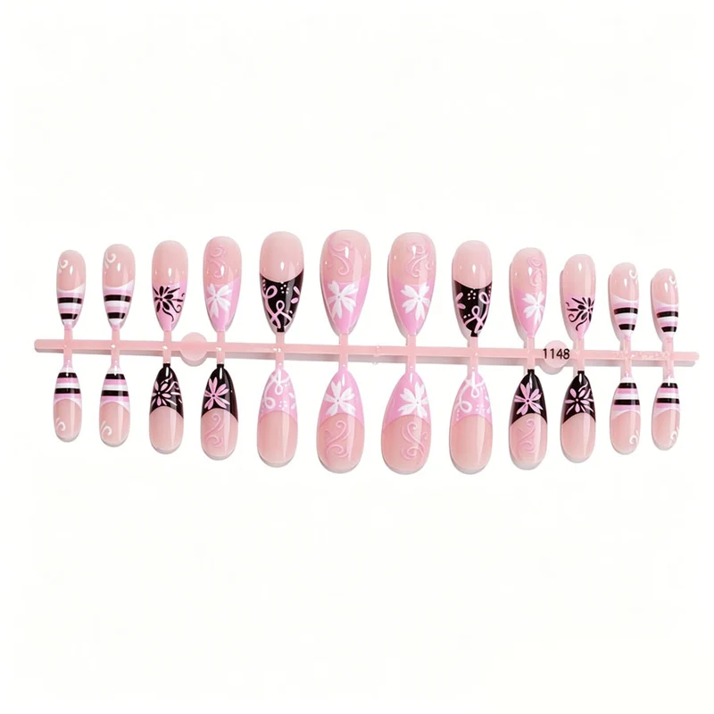 Elegantes Stiletto Nagelkunst Set Karnz