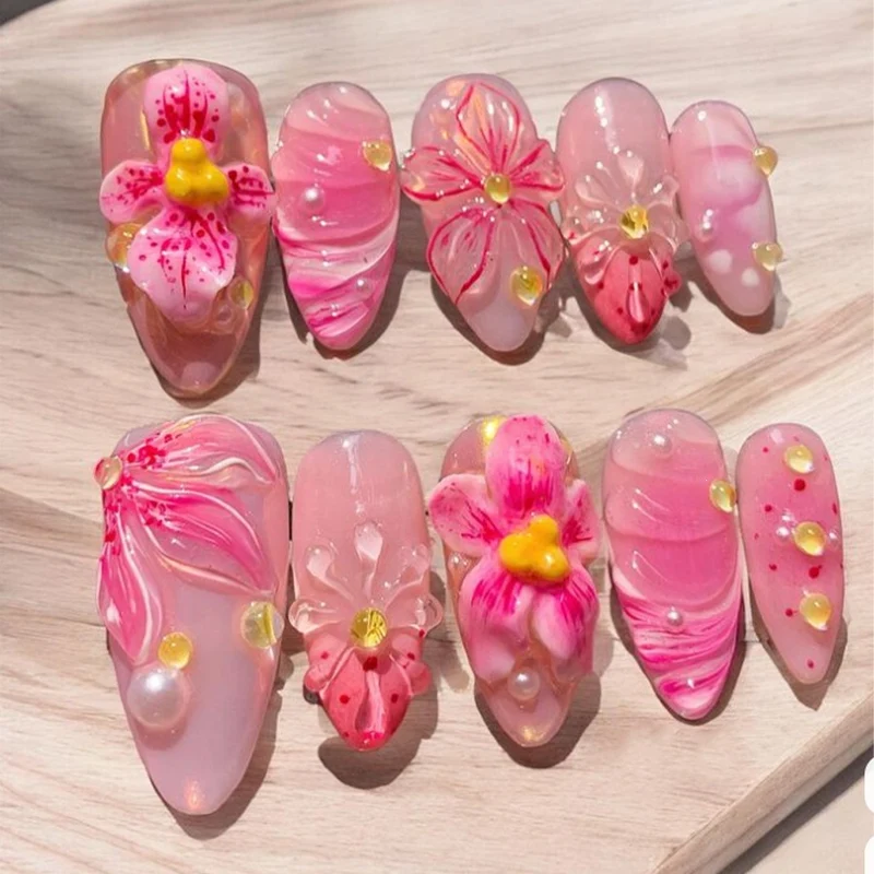 Elegantes Floral Press-On Nagelset Karnz