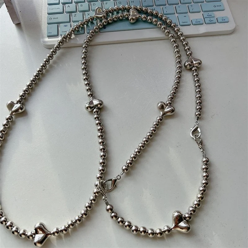 Stylische Herz-Akzent Perlen-Brillenband Brehn
