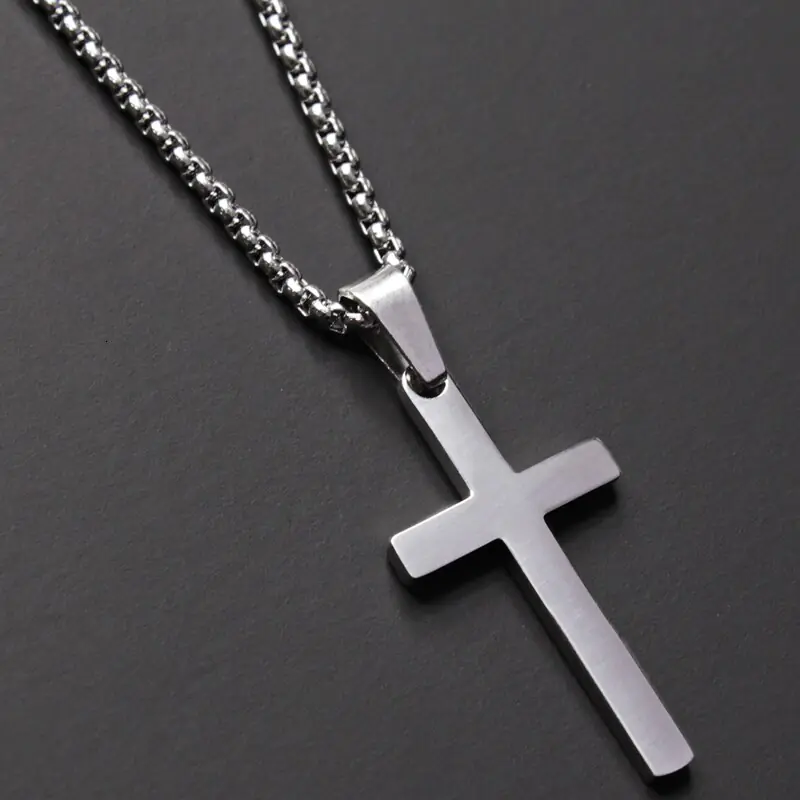 Klassische Kreuz-Herrenhalskette Skanto