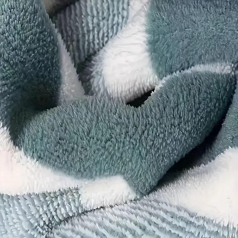 Skanto | VeluSoft 8-teiliges Korallenfleece-Handtuchset