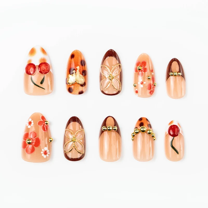Dekorativer Press-On Nagelset Karnz