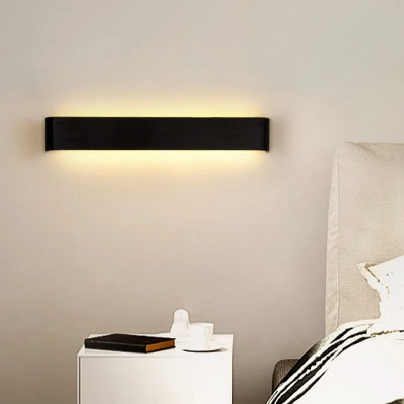 Skanto | Moderne LED-Wandleuchte – Elegantes schwarzes Aluminiumlicht