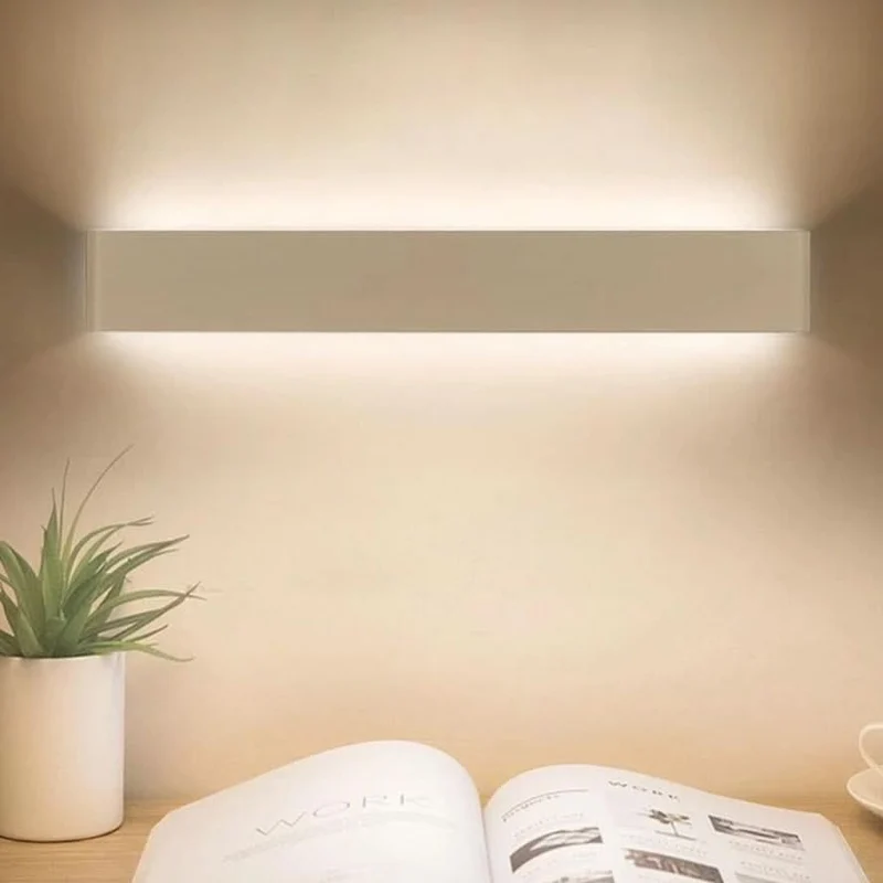 Skanto | Moderne LED-Wandleuchte – Elegantes schwarzes Aluminiumlicht